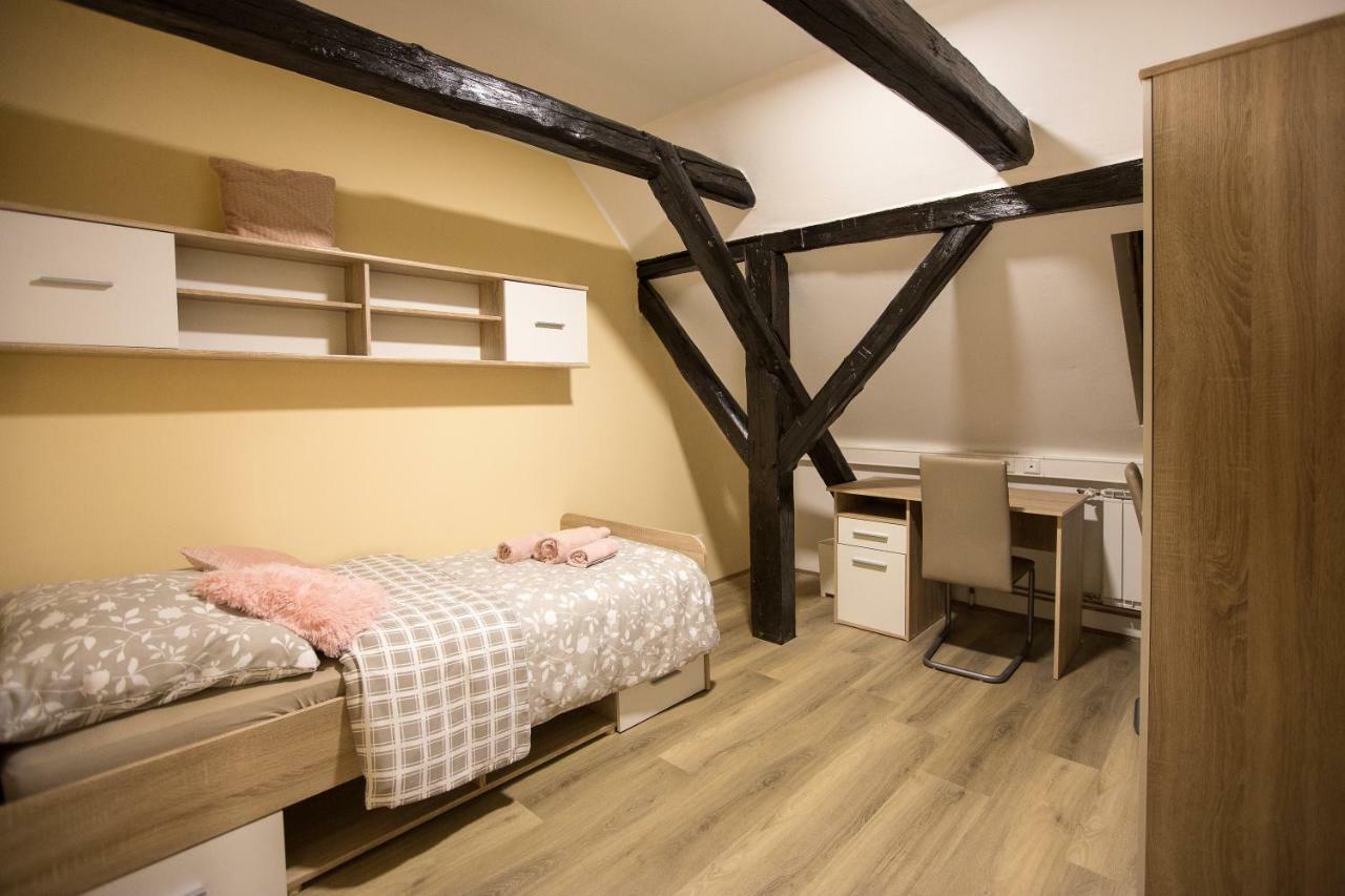 Minidorm Rooms In Heart Of City Center มาริบอร์ ภายนอก รูปภาพ