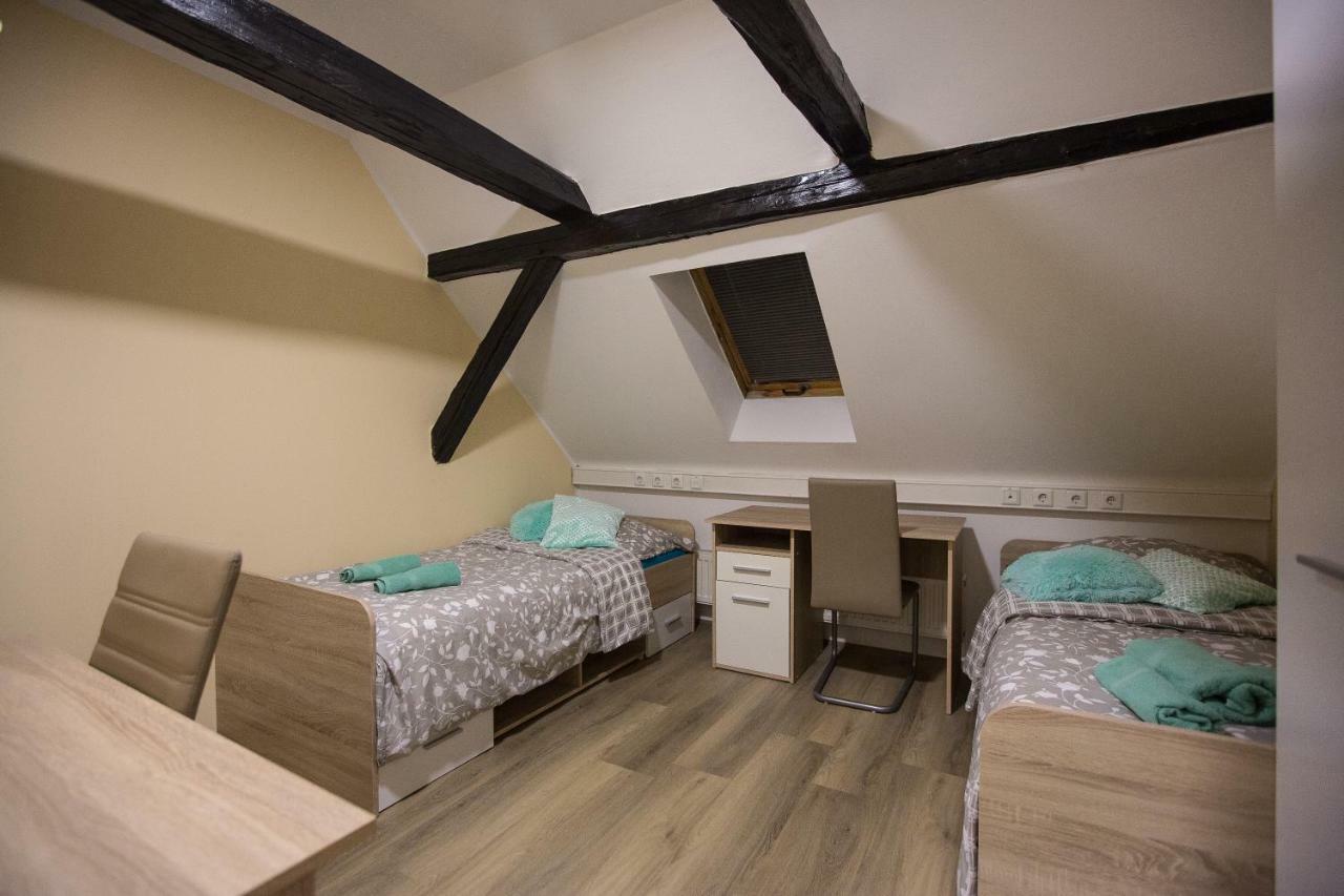Minidorm Rooms In Heart Of City Center มาริบอร์ ภายนอก รูปภาพ